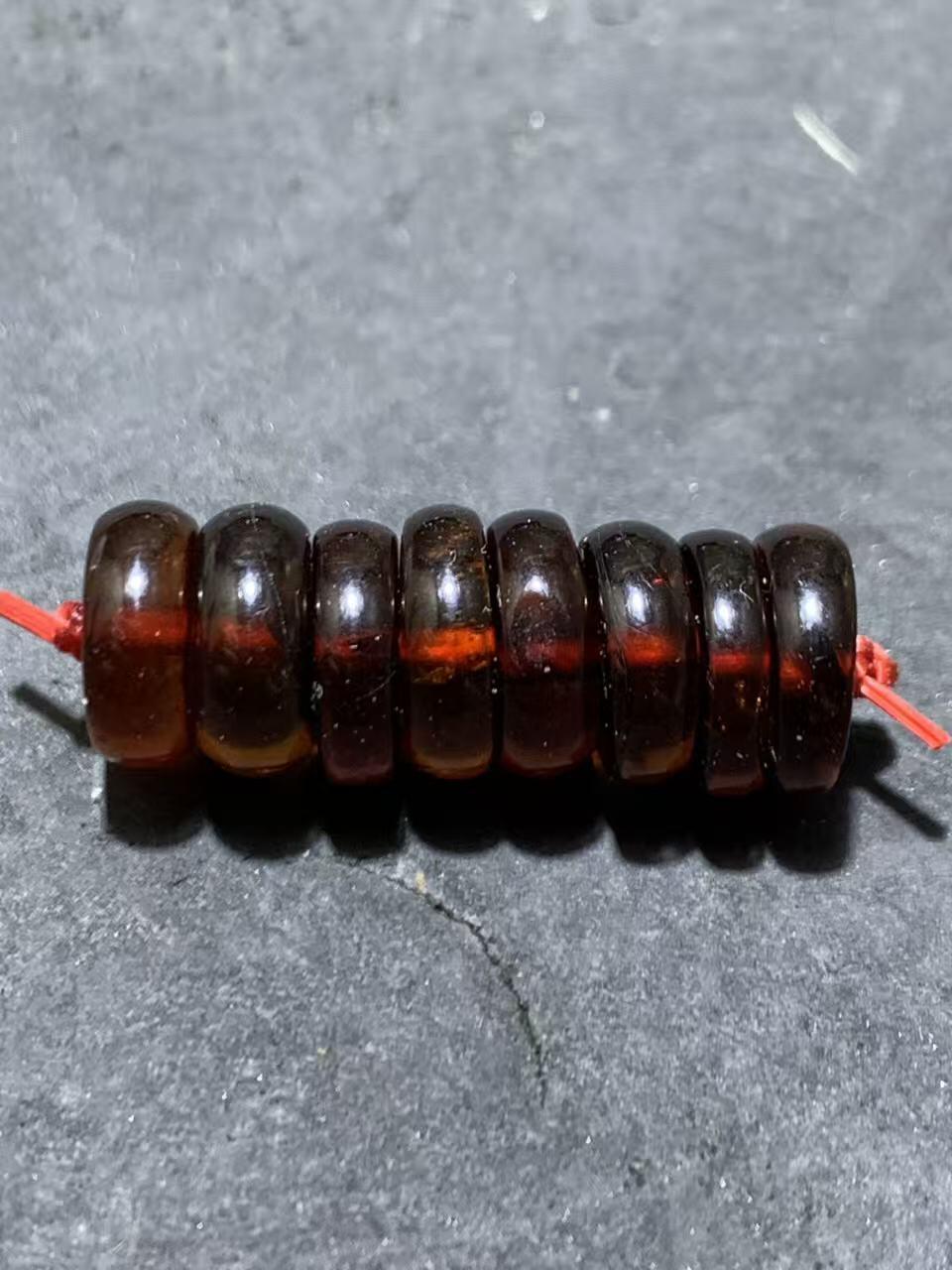 乌克兰血珀隔片一组，