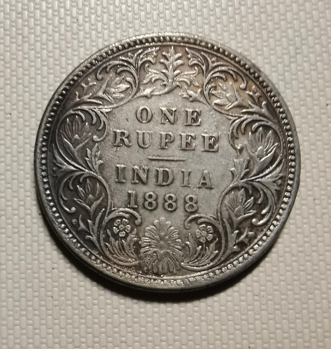 英属印度卢比银币