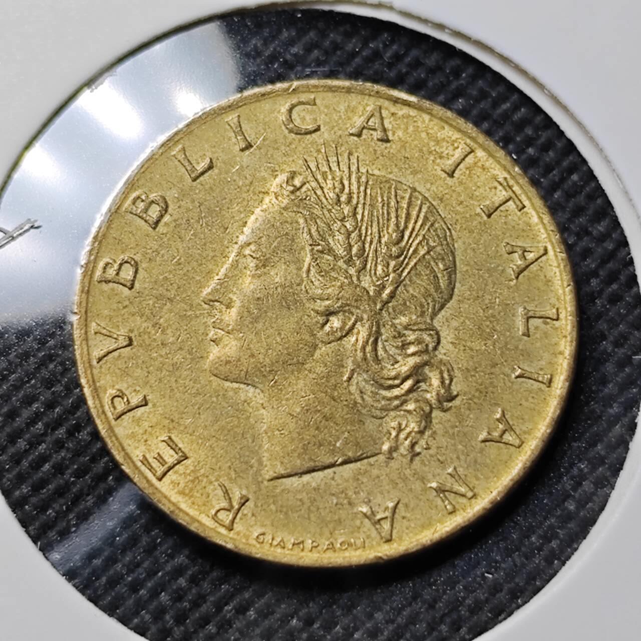 KK钱币收藏小铺  第414期 2月预留时间 周末发货  1972意大利20里拉