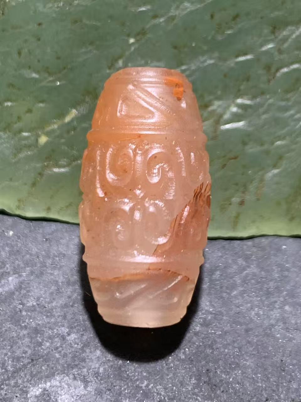 精美亚光川料荔枝冻飘红南红玛瑙雕刻回纹桶珠一个，