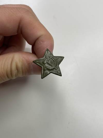 新时代收藏快速小拍 拍卖本周一线所得新货 4月2日场 - 苏联野战船帽绿色油漆帽徽