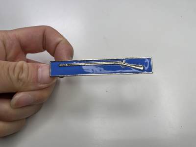 新时代收藏快速小拍 拍卖本周一线所得新货 4月2日场 - 二战美军EIB 近距离作战奖章 少见珐琅版 类似的版本是由占领日本时期日本作为赔偿物资生产的