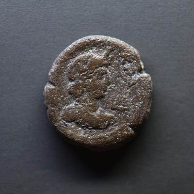 【良泉】4月16日【西方古代打制币】拍卖108件 - 公元 65-66 年【古罗马】【暴君 尼禄】埃及行省，象盔头像，四德拉克马，亚历山大港造币厂打制，10.78克