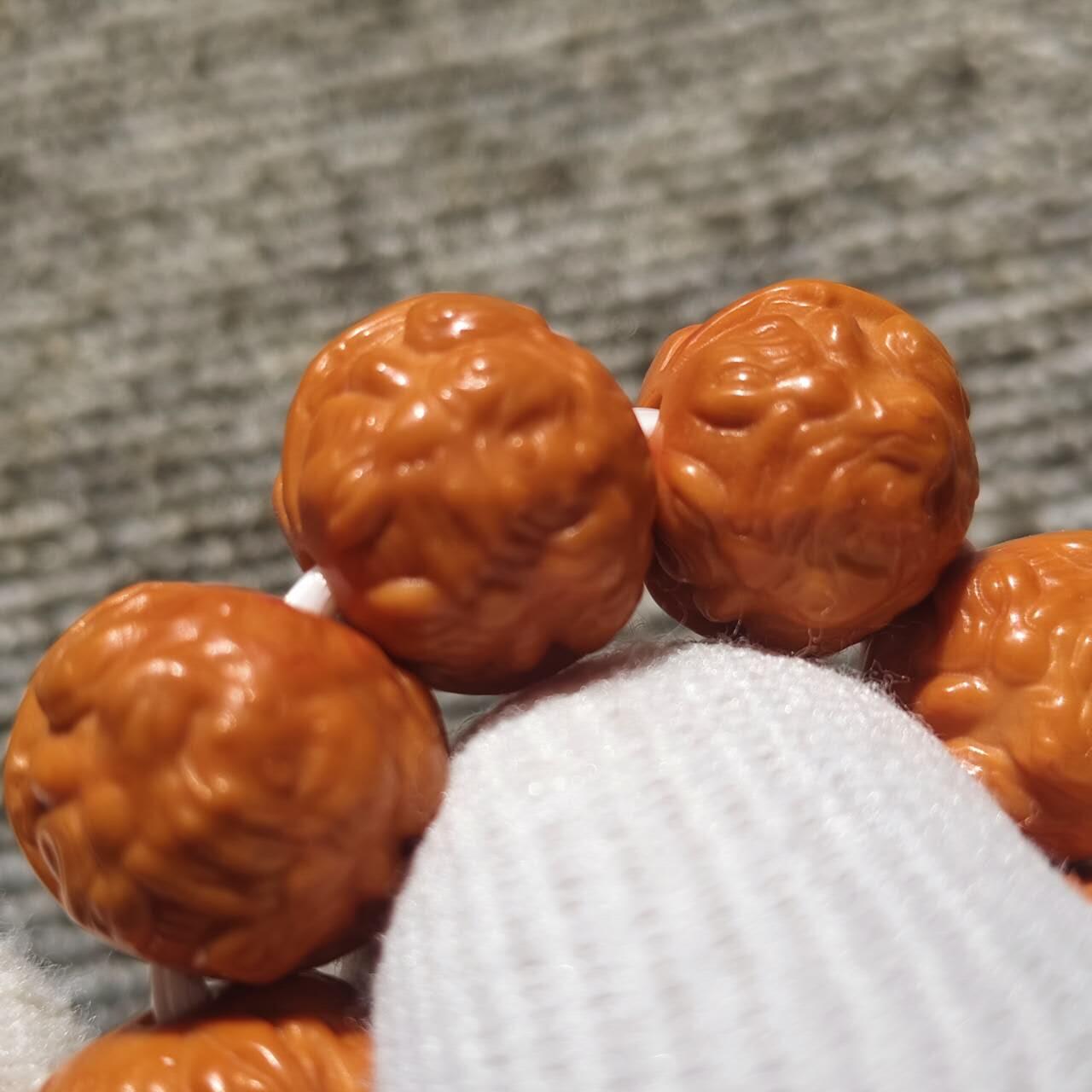 猴头雕刻蟾王手串