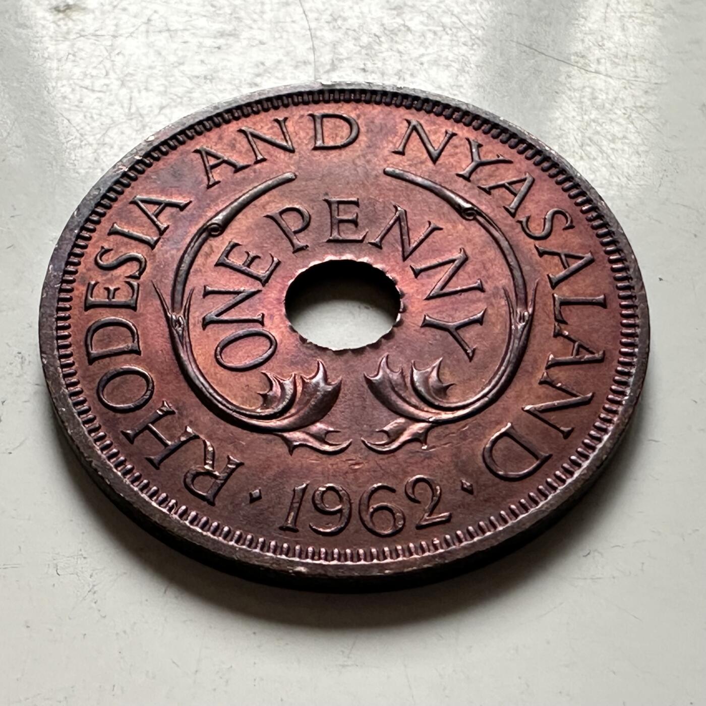 🌹外币初藏🌹🐯2026年第36场   每周二四六晚8️⃣点 接代拍 罗得西亚和尼亚萨兰 1962年1便士 双象铜币 这氧化包浆颜色绝了