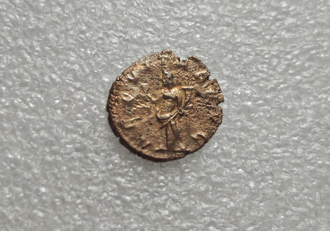 瓶子🏺第235期拍卖会  古罗马维克托里努斯铜币早期版极美状态 最北线城市科隆造币厂打制2.68克