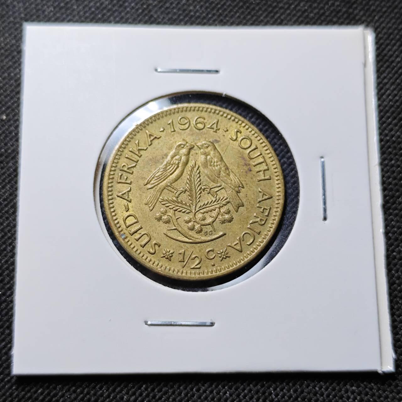 KK钱币收藏小铺  第414期 2月预留时间 周末发货  1964南非1/2分
