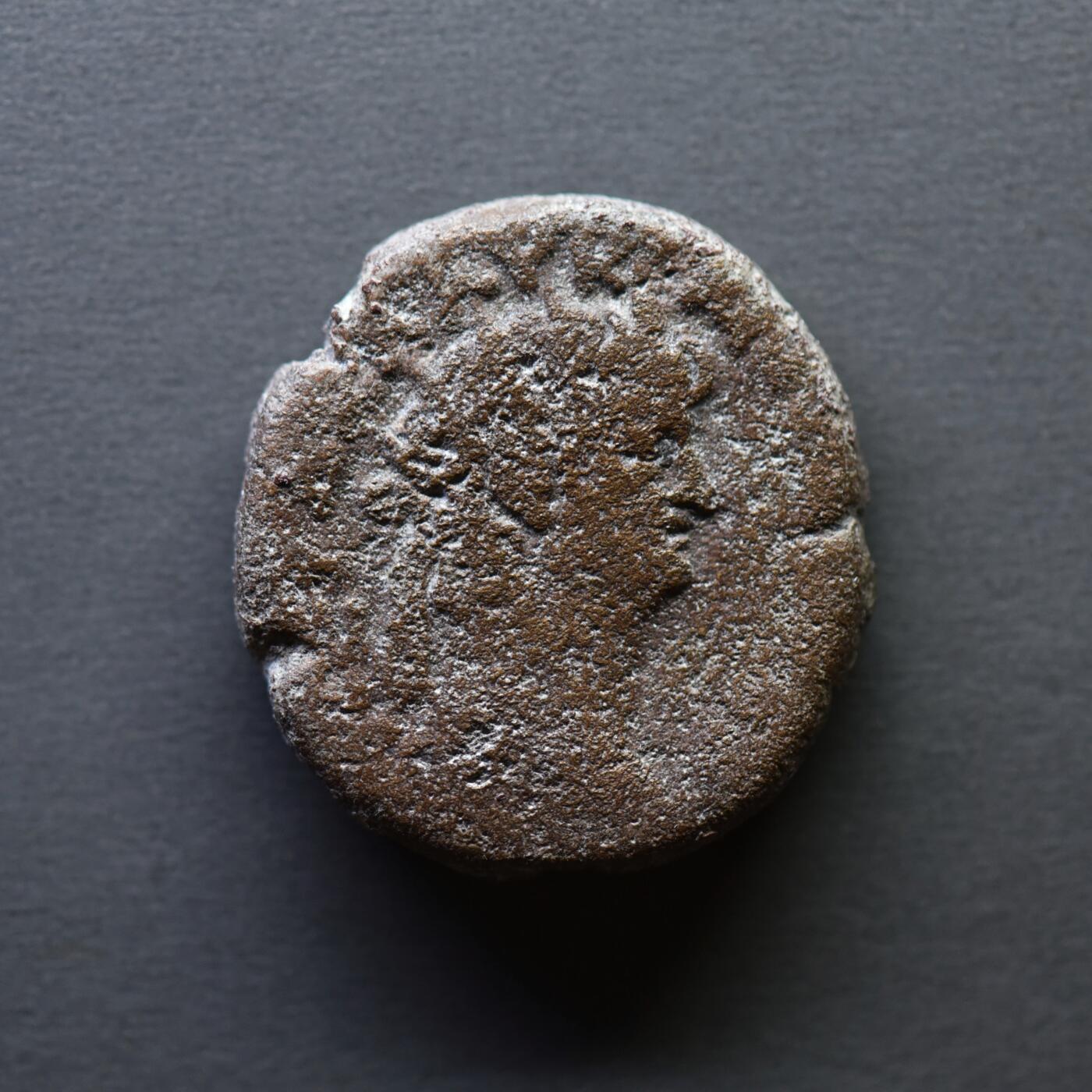 【良泉】4月16日【西方古代打制币】拍卖108件 公元 65-66 年【古罗马】【暴君 尼禄】埃及行省，象盔头像，四德拉克马，亚历山大港造币厂打制，10.78克