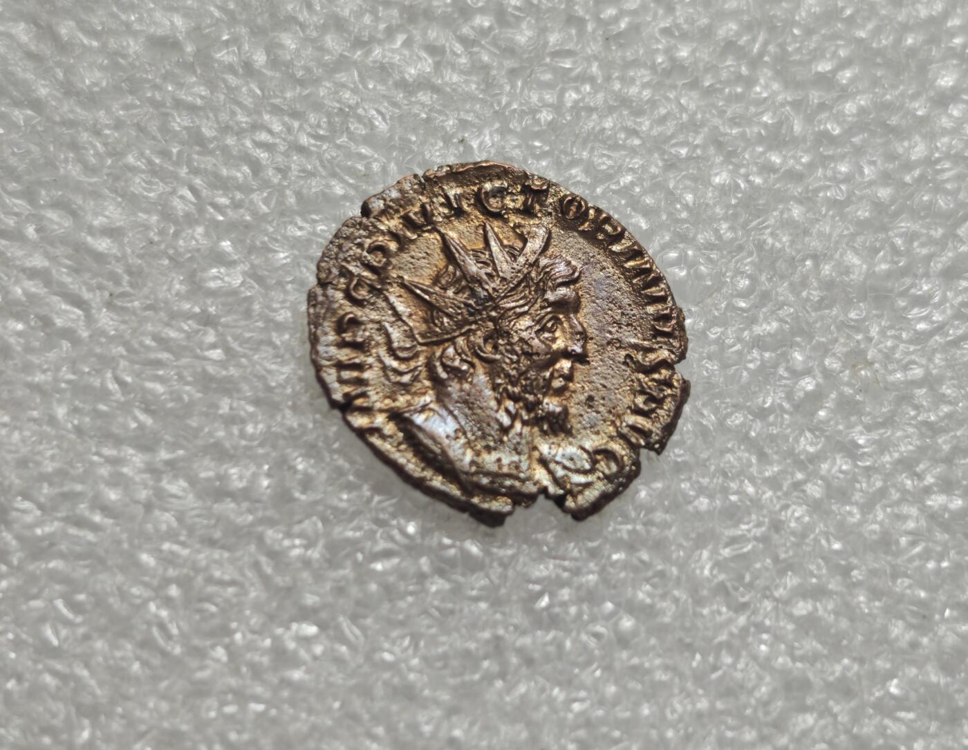 瓶子🏺第235期拍卖会  古罗马维克托里努斯铜币早期版极美状态 最北线城市科隆造币厂打制2.68克