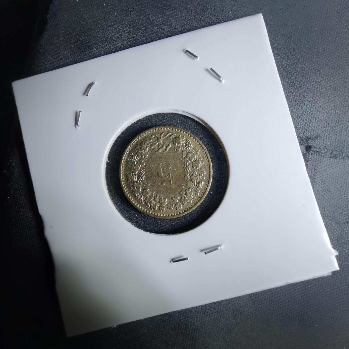 沼泽如烟--第1042场 瑞士1982年五分