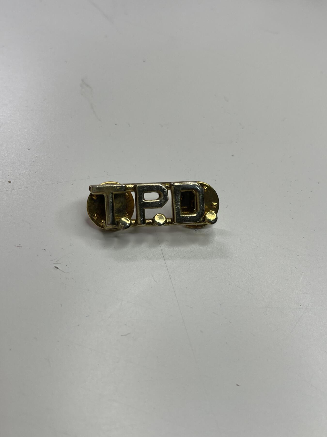 新时代收藏快速小拍 拍卖本周一线所得新货 4月2日场 美国警察领章