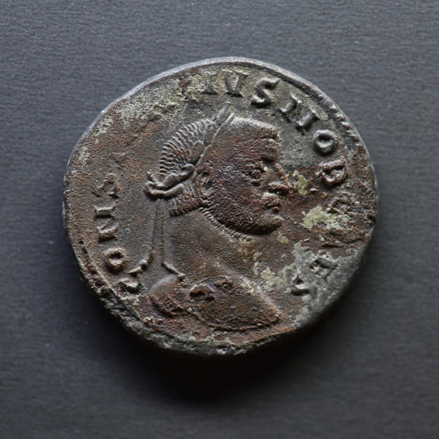 【良泉】4月16日【西方古代打制币】拍卖108件 【少见】【发丝清晰】公元294年【古罗马】君士坦丁大帝之父——君士坦提乌斯一世，他在做西部帝国凯撒（副帝）时期打制，洗银大富力铜币，8.71克