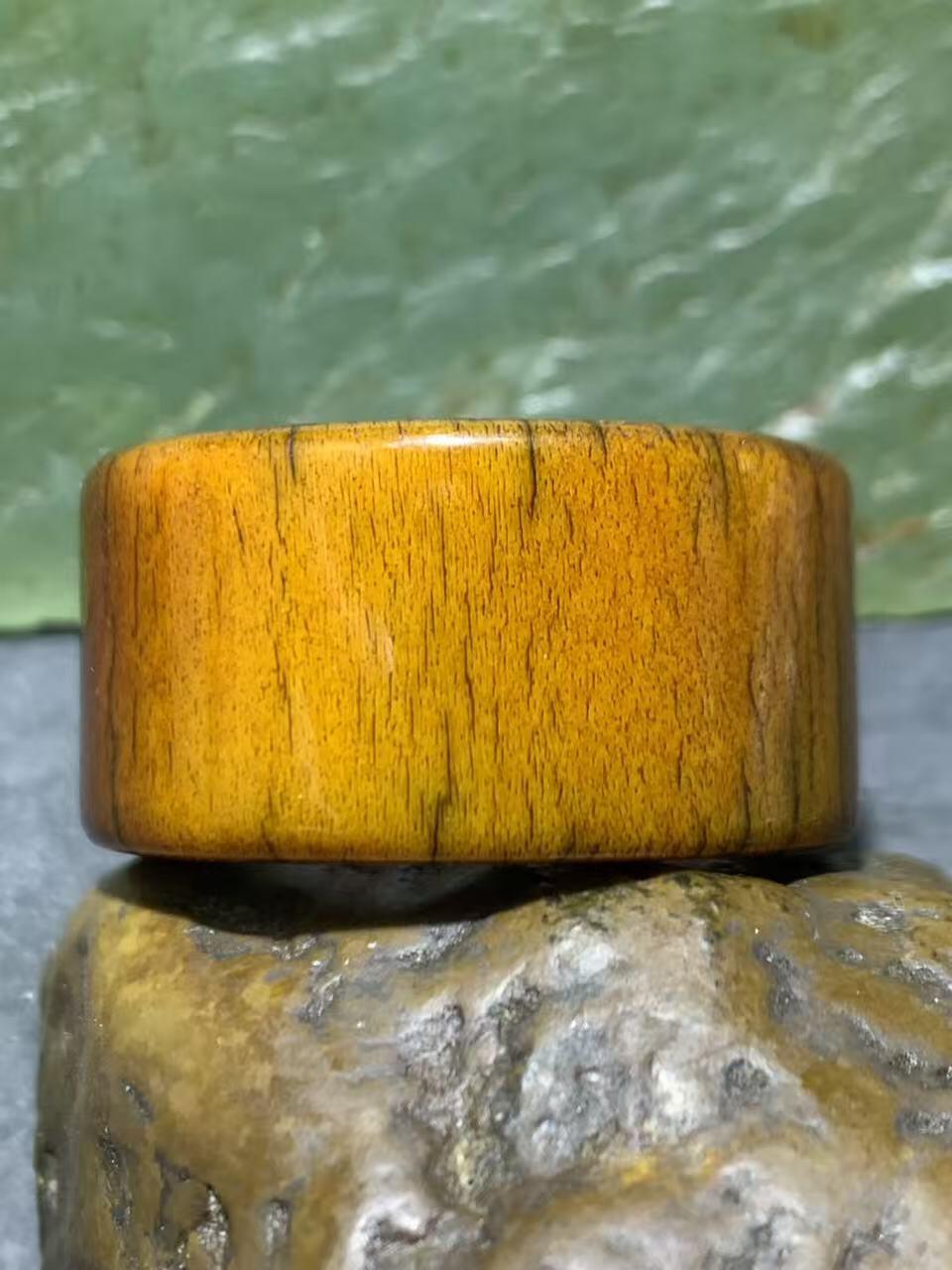 精美骨圈扳指（戒指，圈）一个，