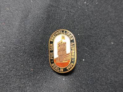 云宸嘉赏-勋臻佳藏四月精品甄选场次（低佣 一元一手） - 五十年代东德老珐琅证章系列--柏林志愿重建（Nationales Aufbauwerk）荣誉证章