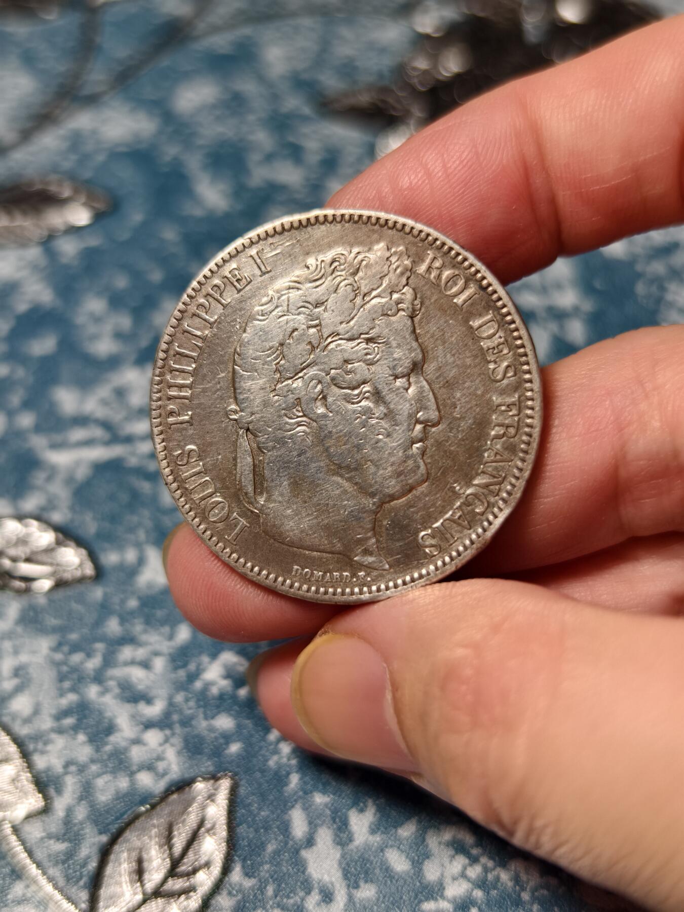 抚柳草堂-第二十一期章牌钱币  奖章勋章 满百包邮 放漏专场 1833法国菲利普一世5法郎银币 重24.5g  整体状态不错 被低估的早期品种