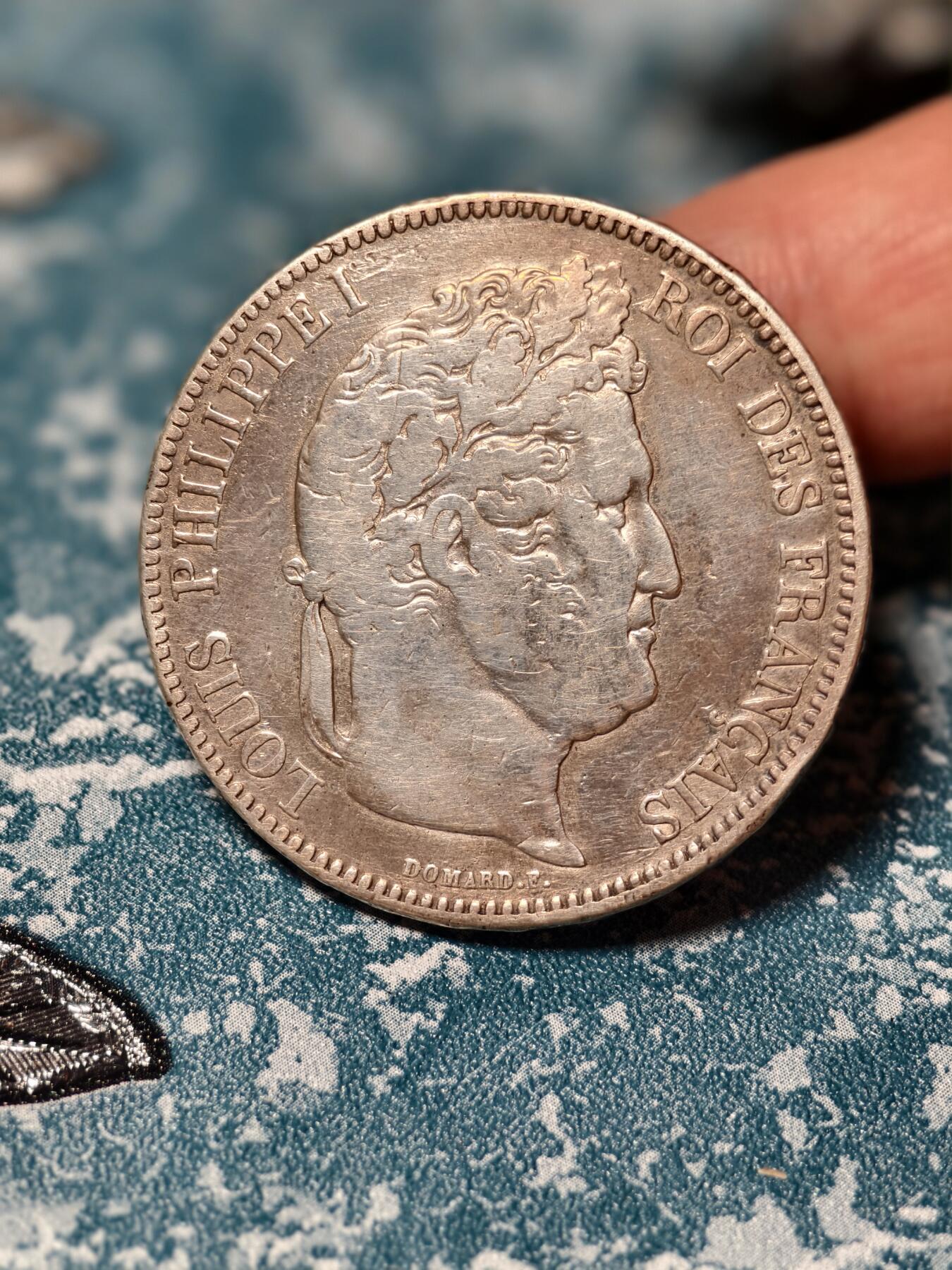 抚柳草堂-第二十一期章牌钱币  奖章勋章 满百包邮 放漏专场 1833法国菲利普一世5法郎银币 重24.5g  整体状态不错 被低估的早期品种