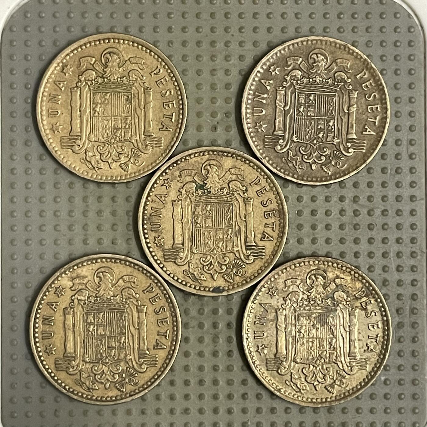 2026年第41场各国散币拍卖（总第191场） 西班牙1966年版1比赛塔5枚