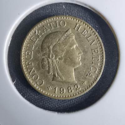 沼泽如烟--第1042场 - 瑞士1982年五分