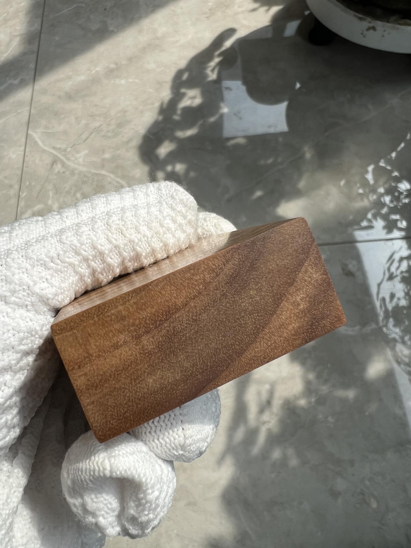 零元拍：NO7金丝楠平安无事牌，3D立体波纹。满水波香喷喷的小金砖，金光闪闪，74.5/50/22.5MM