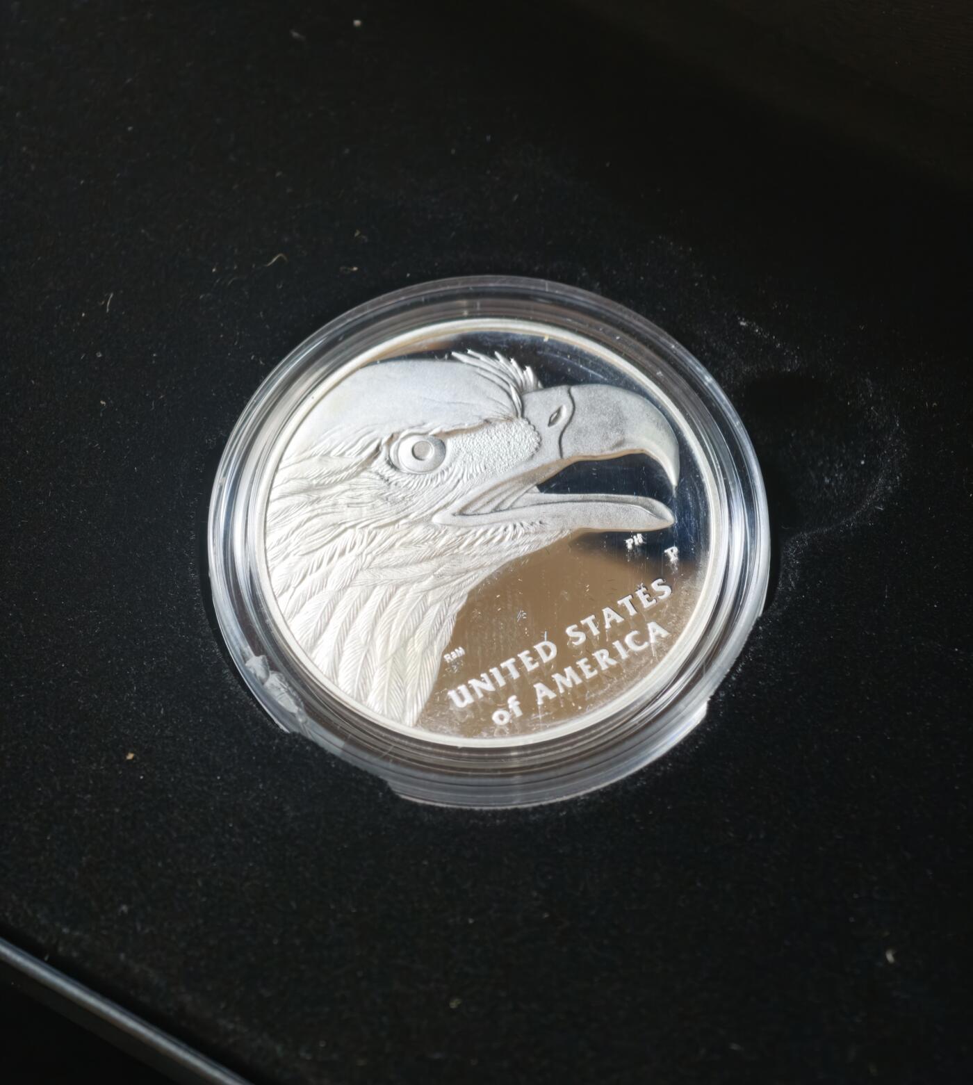 甄臻铺-世界币章拍卖（第58期），送拍享返佣金等优惠多多 2022 美国自由银章 1盎司纯银 Liberty Silver Medal 发行量7.5万枚 原盒证