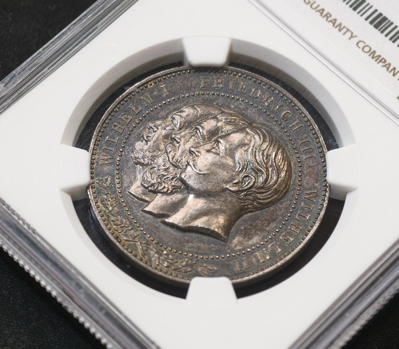 甄臻铺-世界币章拍卖（第58期），送拍享返佣金等优惠多多 NGC-UNCD 德国1888年三皇之年普鲁士鹰纪念银章 2026年3月麦稀奇拍卖同UNC品相最高成交价1600元，德国钱币经典名誉品，纪念1888年“三皇之年”特殊历史节点，全深打高浮雕帝国鹰，原味黑彩老包浆，德章大热门