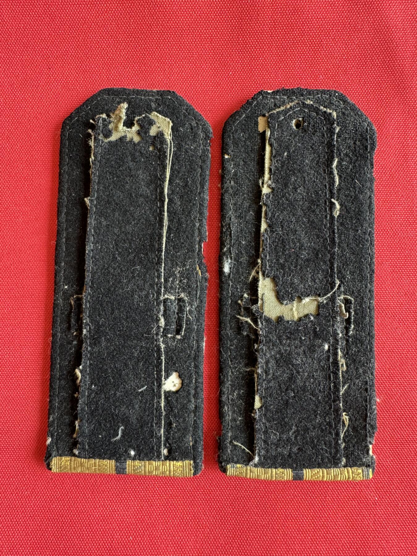 五哥徽章群   2号周四晚上八点4群联拍 肩章