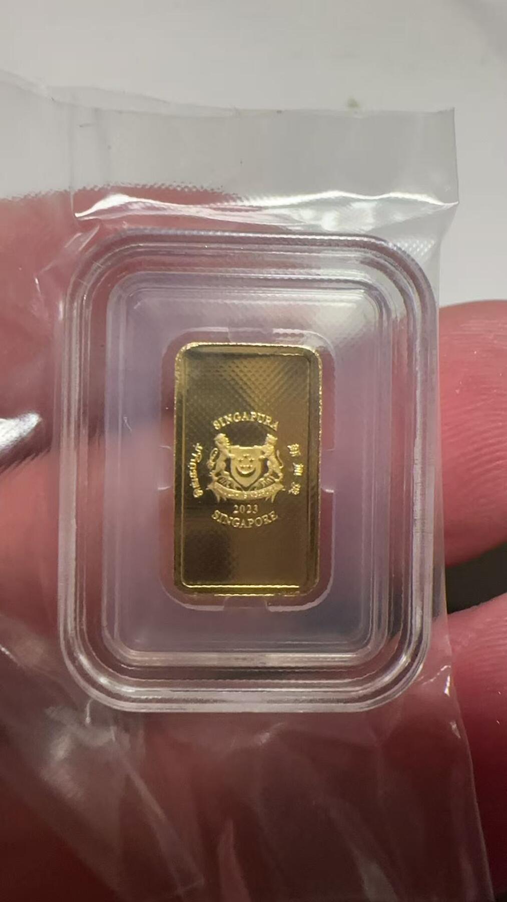 第195期拍卖  新加坡2023年十二生肖兔年1克纪念金币带证书，9999金，发行3000枚