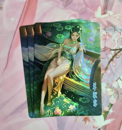 龙虎卡牌-八一场（满200元包邮，无佣金，每周六结拍，欢迎送拍） - 压纹彩闪3张 鸡腿佳人录 羊献容 三渐变一套（第三张很艺术）