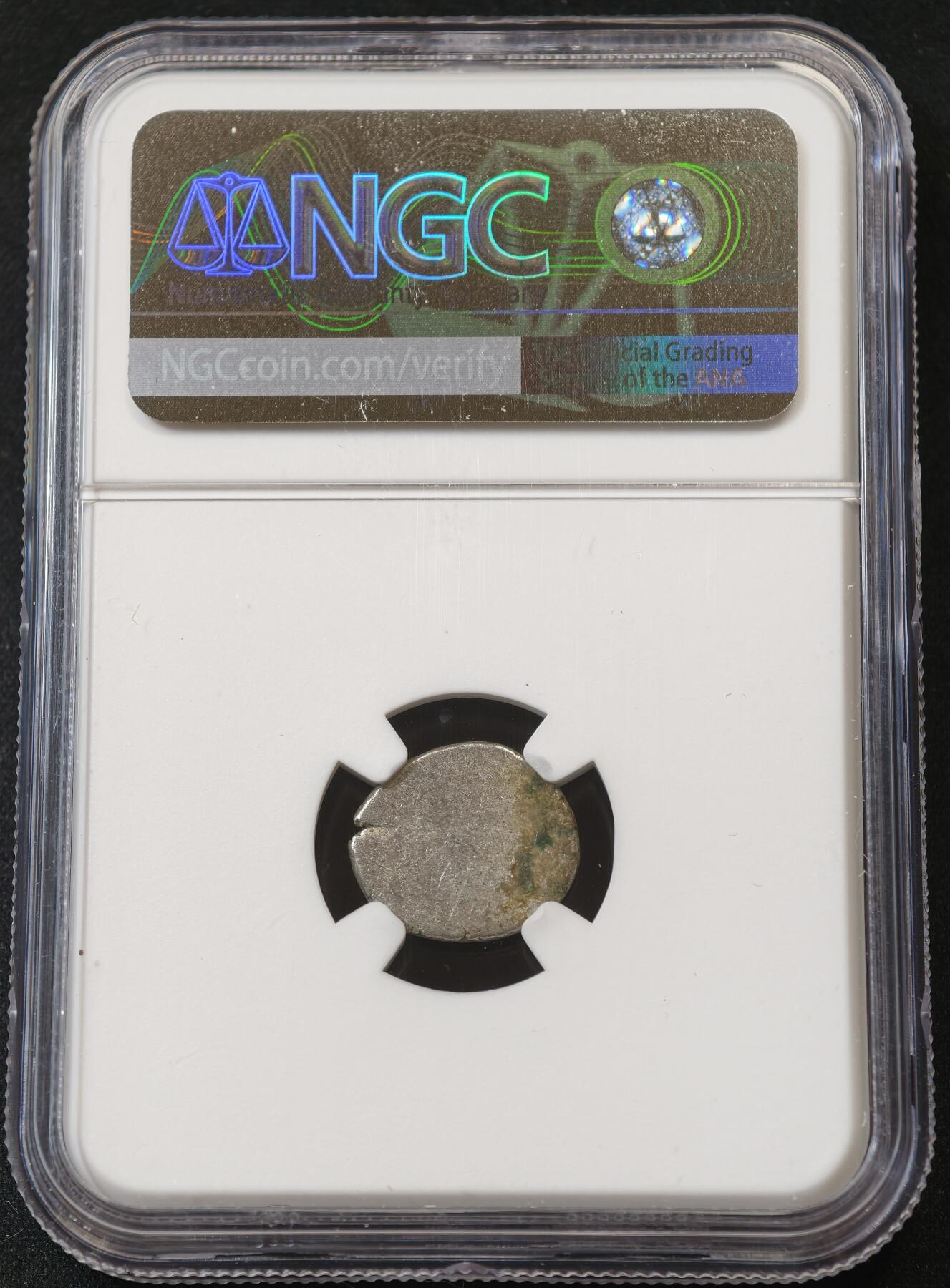 甄臻铺-世界币章拍卖（第58期），送拍享返佣金等优惠多多 NGC-AUD 柬埔寨小鸟，打的不错