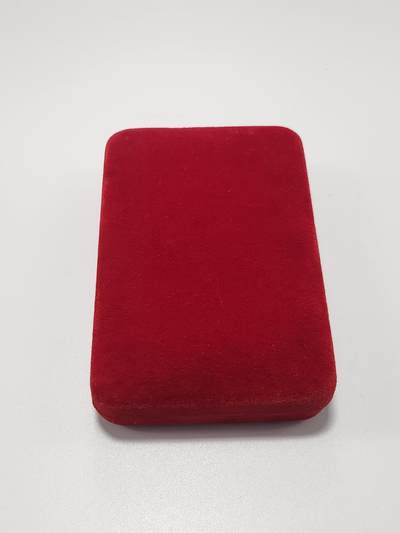 南水社第5次拍卖  朝鲜总联祖国解放纪念章 章体盒略均品相完好