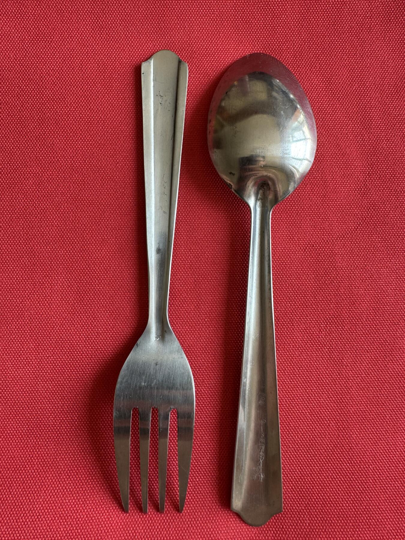 五哥徽章群   2号周四晚上八点4群联拍