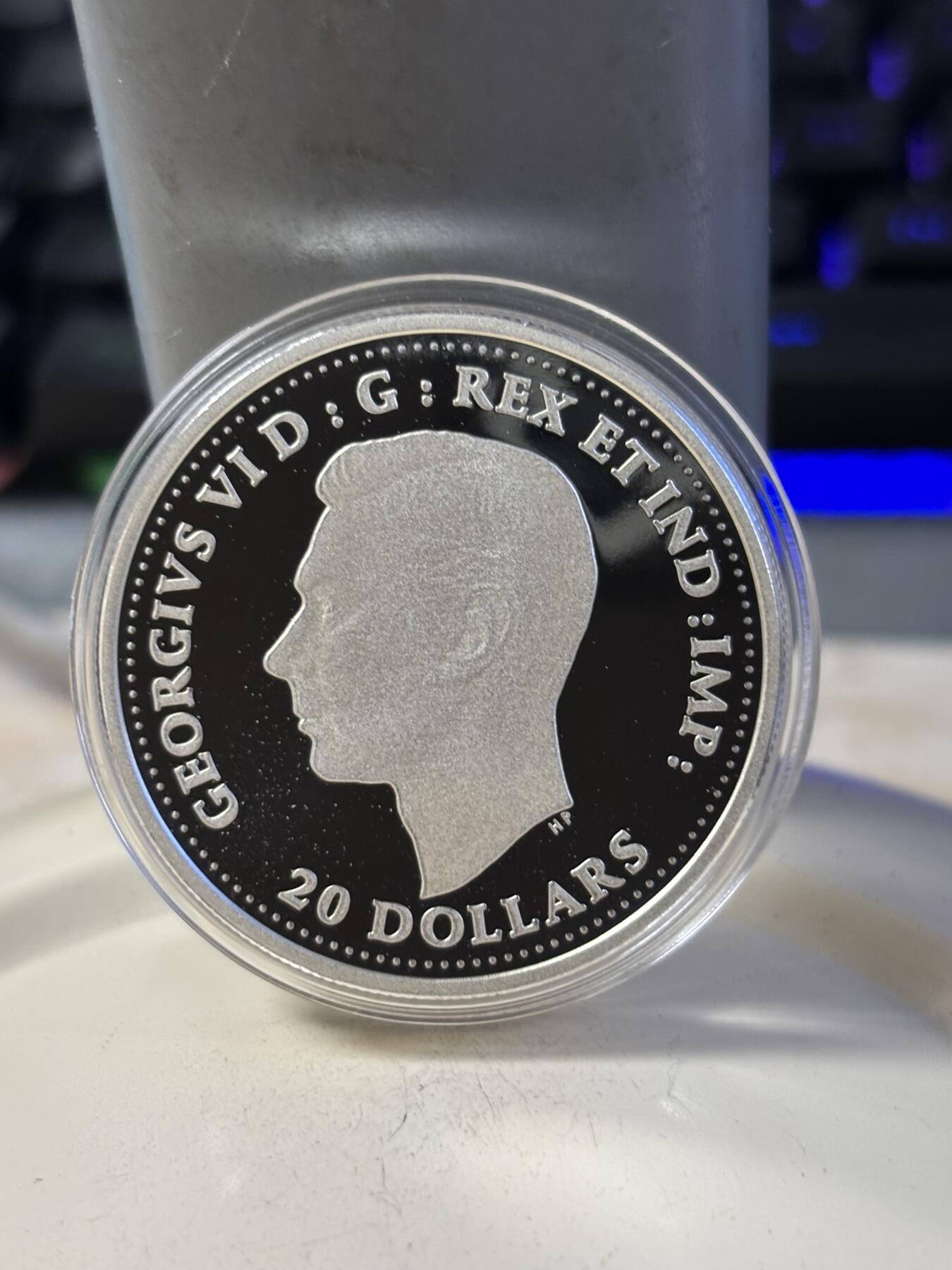 第196期拍卖 加拿大2015年二战胜利70周年意大利战役1盎司银币，9999银，发行10000枚