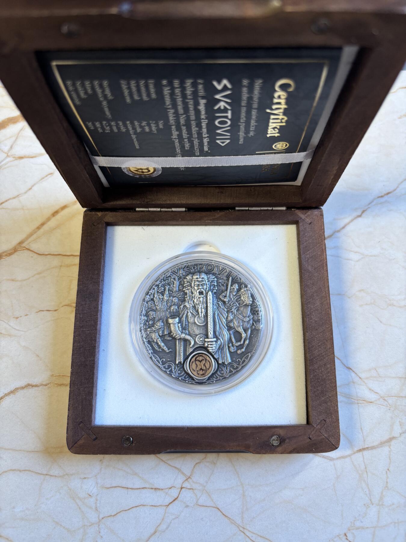 第196期拍卖 纽埃2019斯拉夫神系列2战神斯韦托维德2盎司银币，999银，发行500枚