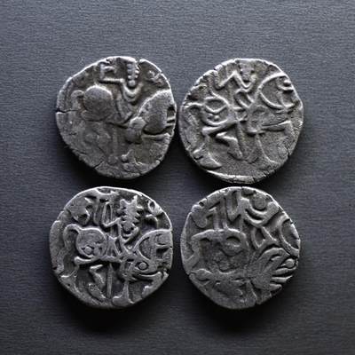 【良泉】4月16日【西方古代打制币】拍卖108件 - 公元850-970年【沙希王朝】萨曼塔·提婆，瘤牛/骑士银币4枚，总重12.62克