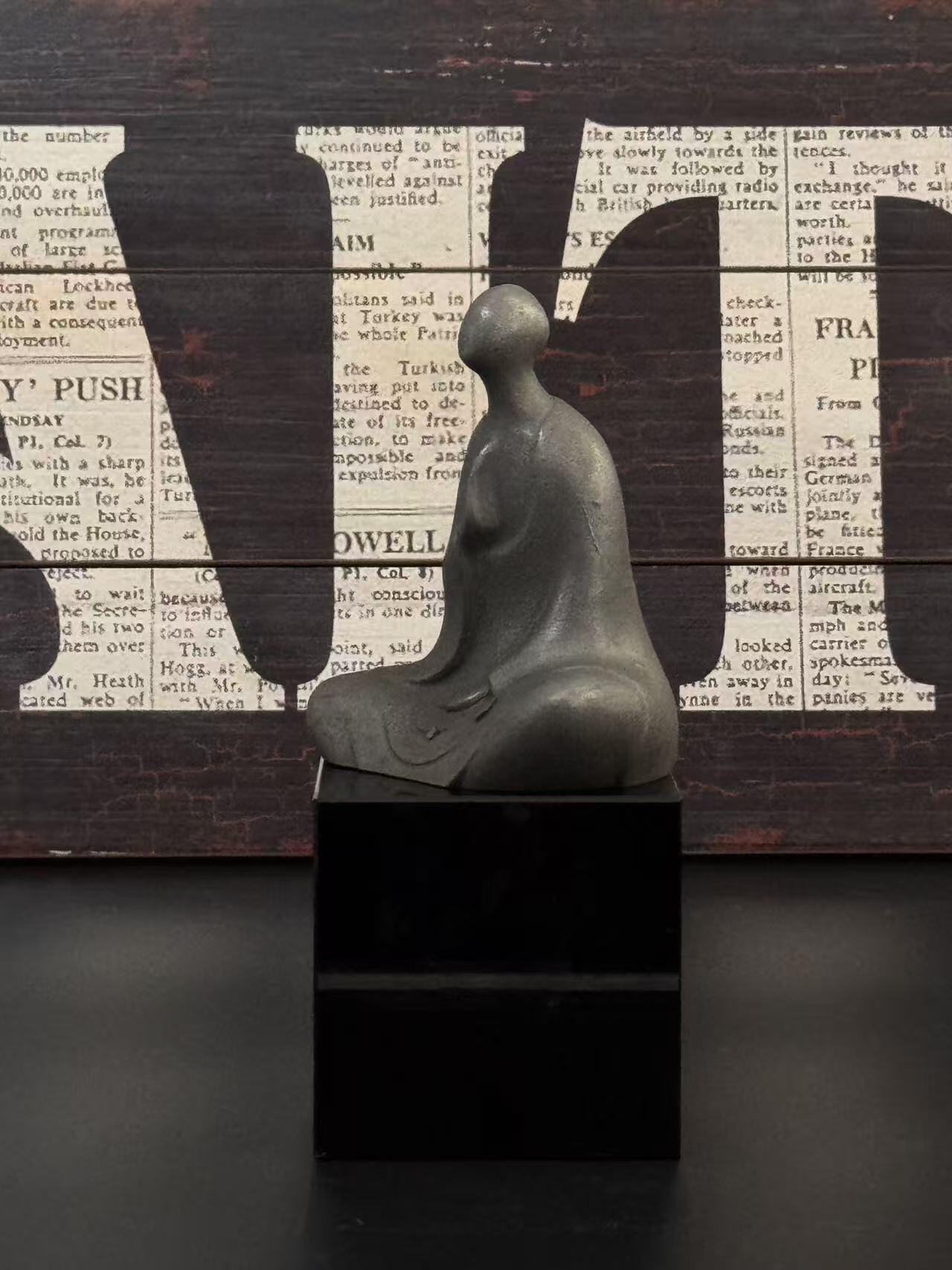零元拍：禅意 铁艺无相佛，实心铸铁，高约18.5CM，重量约200克。
