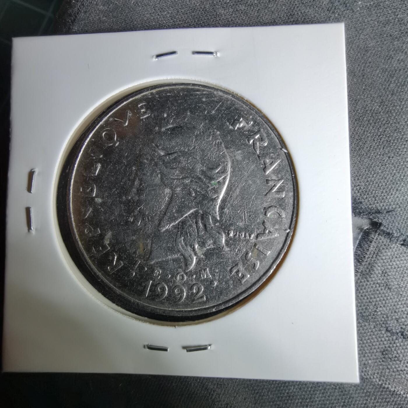 沼泽如烟--第1041场 法属新喀里多尼亚1992年50法郎