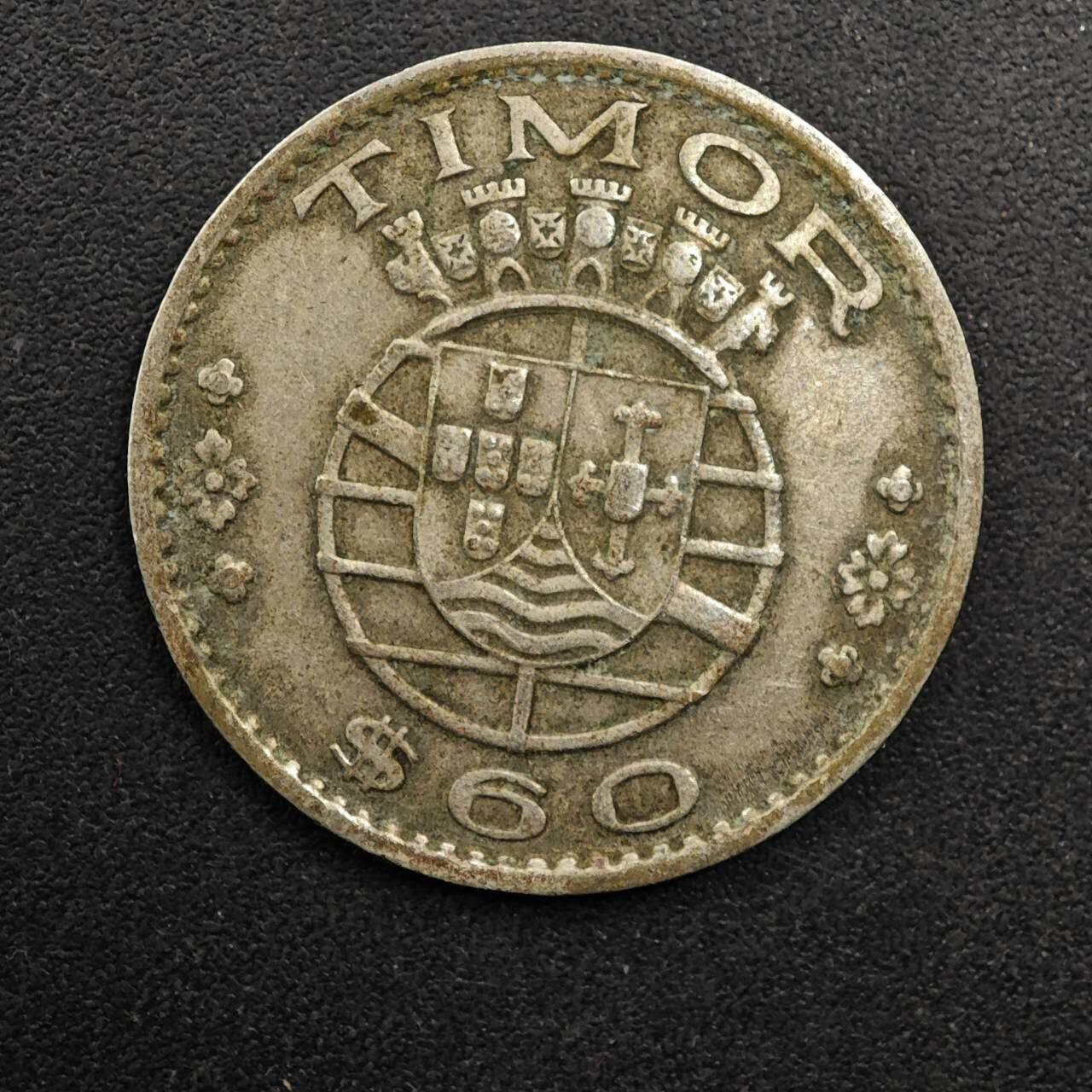  【淘币小摊】限时拍第八百八十九拍   散币套币纸币邮品场    每周一统一发货 东帝汶1958年60分镍币