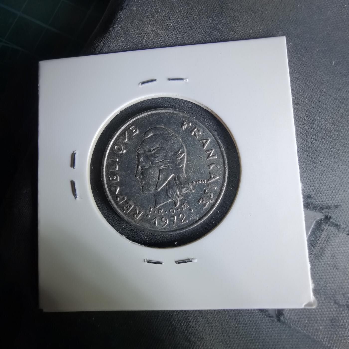 沼泽如烟--第1041场 法属新喀里多尼亚1972年10法郎