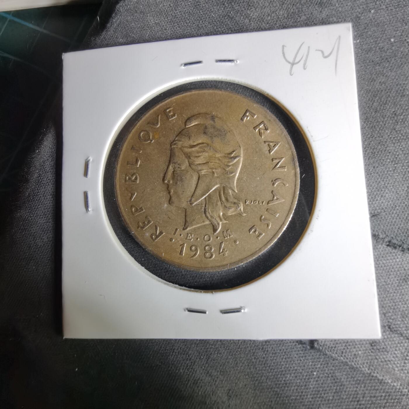 沼泽如烟--第1041场 法属新喀里多尼亚1984年100法郎