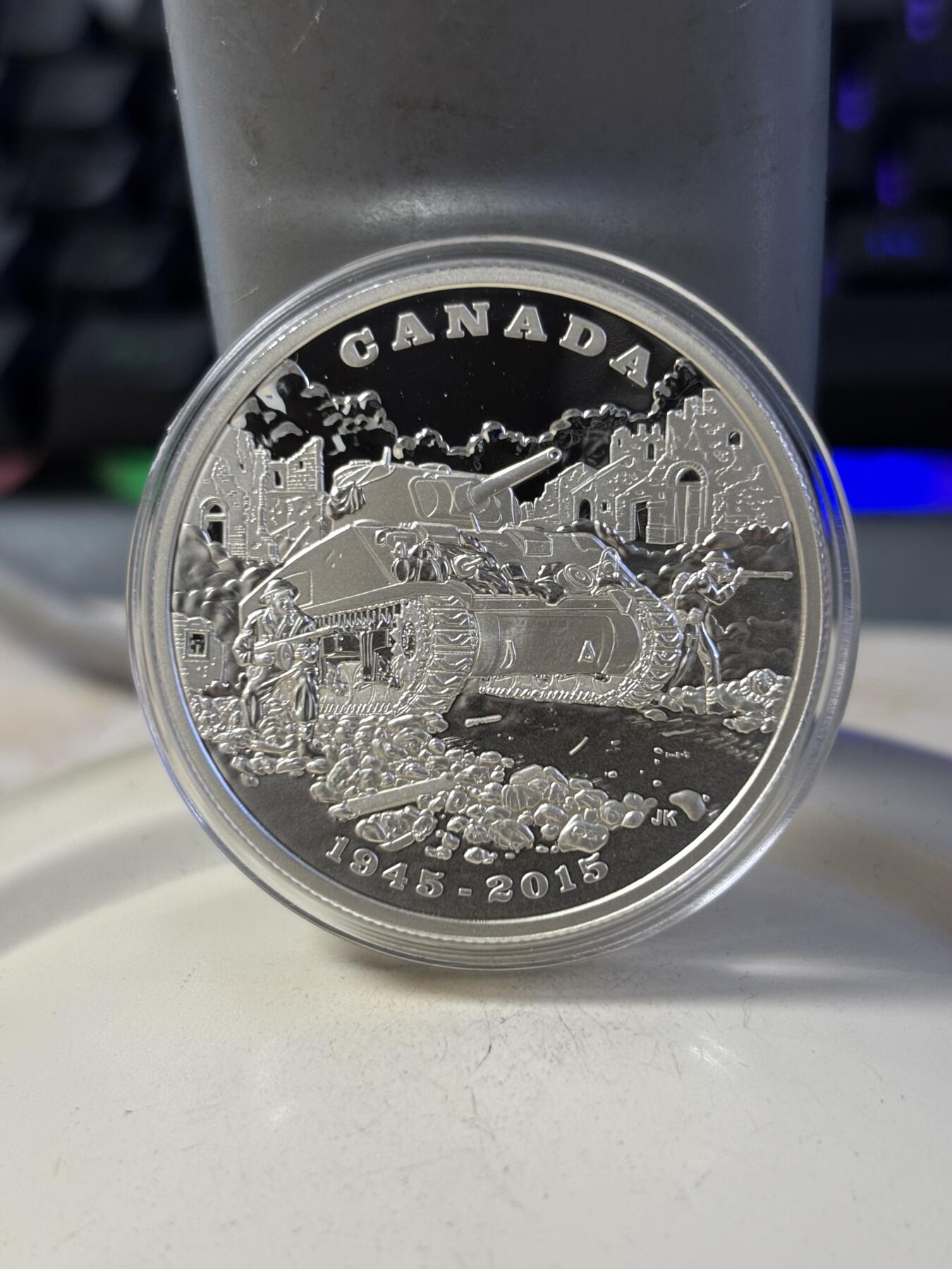 第196期拍卖 加拿大2015年二战胜利70周年意大利战役1盎司银币，9999银，发行10000枚