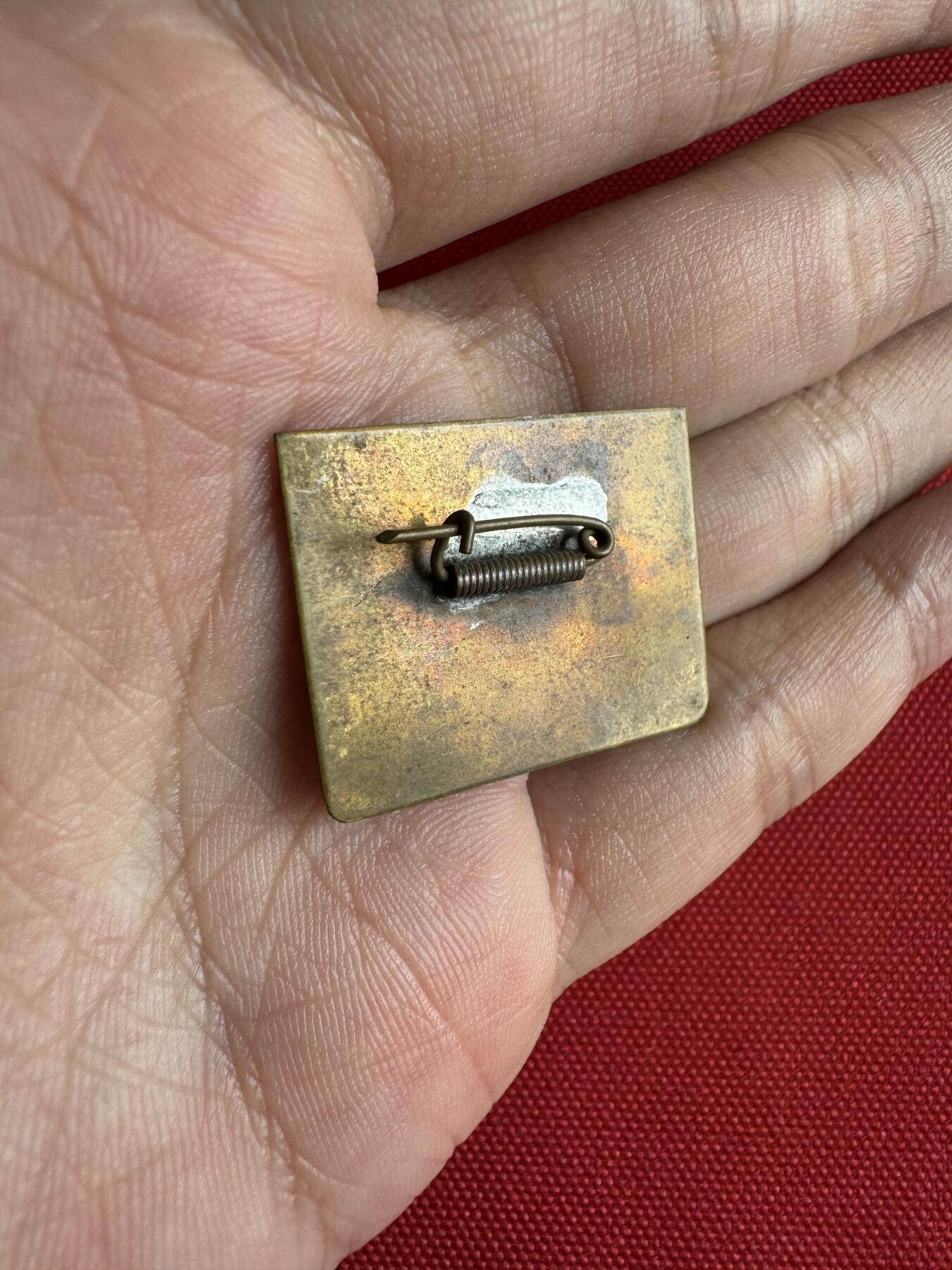 五哥徽章群   2号周四晚上八点4群联拍 铜章