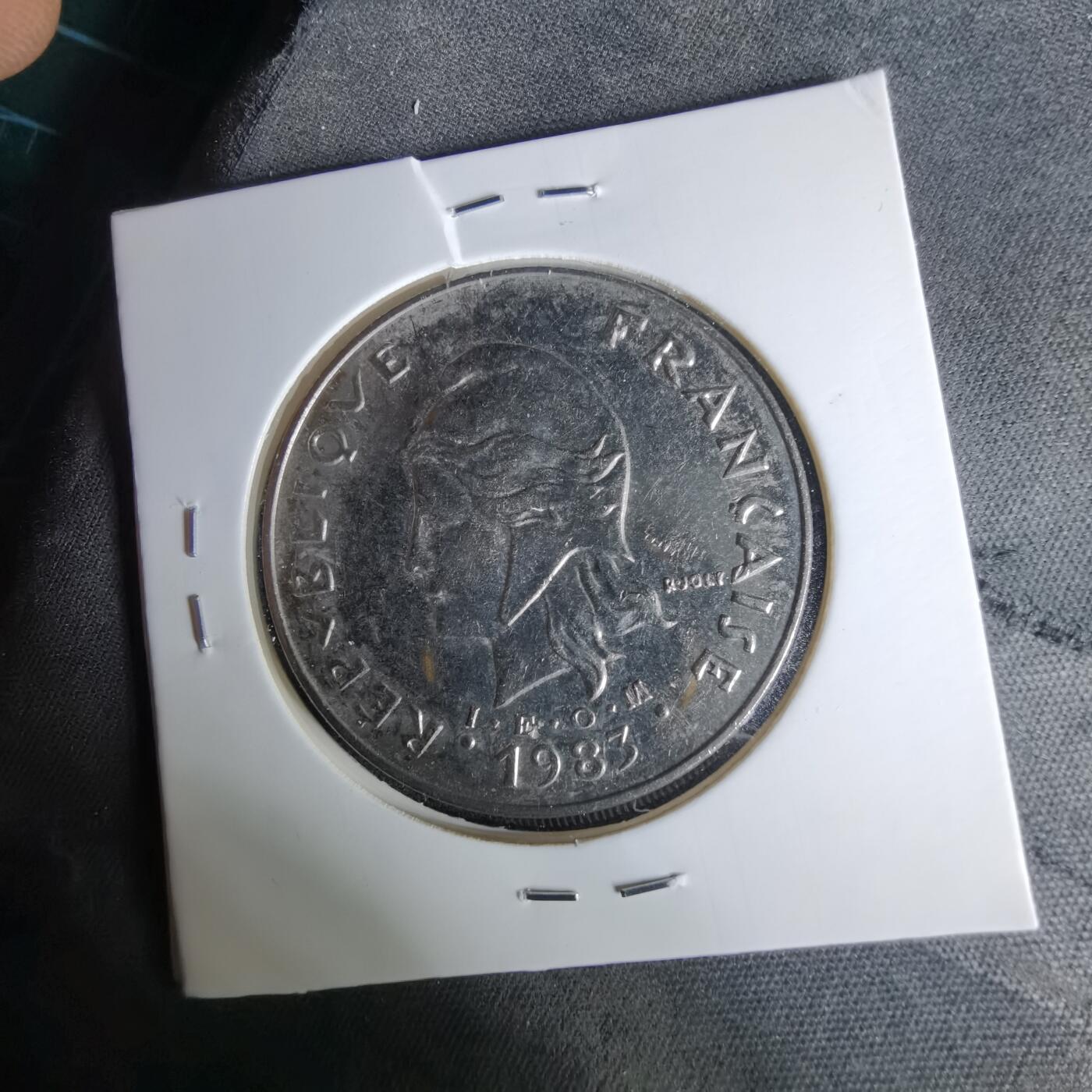 沼泽如烟--第1041场 法属新喀里多尼亚1983年50法郎