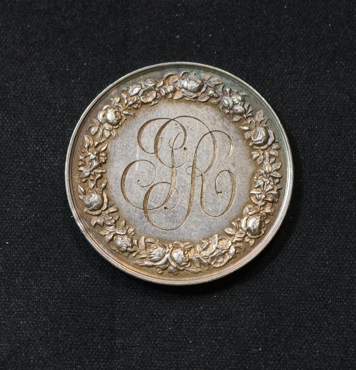 甄臻铺-世界币章拍卖（第58期），送拍享返佣金等优惠多多 19世纪法国婚姻与爱情纪念银章 ，32mm，16.1g，丰饶角银标，手刻花押，五彩包浆 ，细节完美。