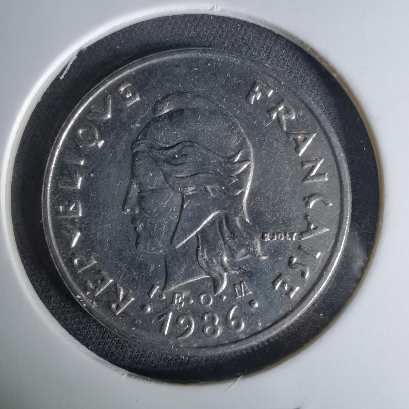 沼泽如烟--第1041场 法属新喀里多尼亚1986年10法郎