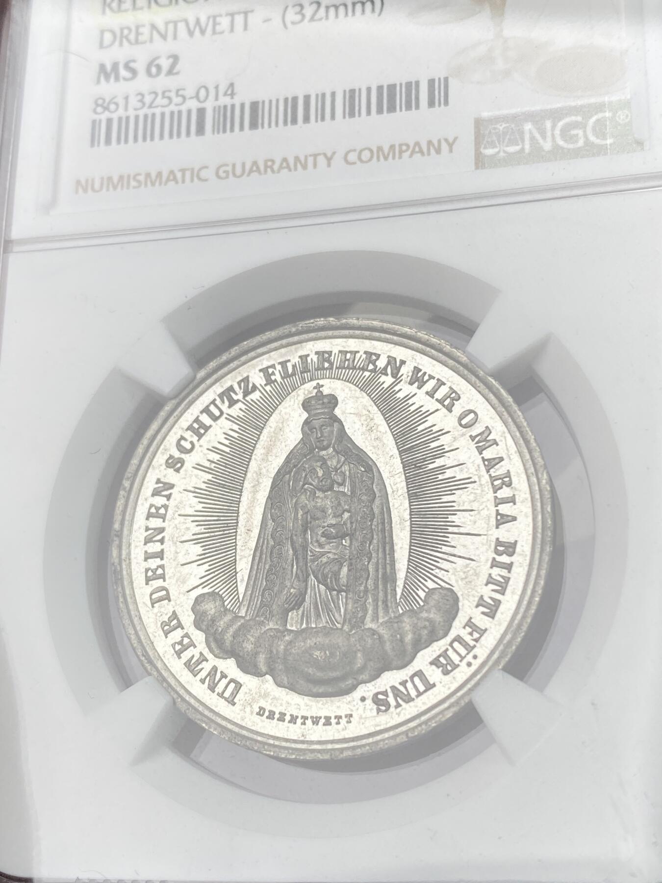 万国钱币拍卖第064期 NGC MS62 19世纪初德国圣母抱婴坚信礼锡章 极其精美镜面精铸 教堂景观丝丝入扣