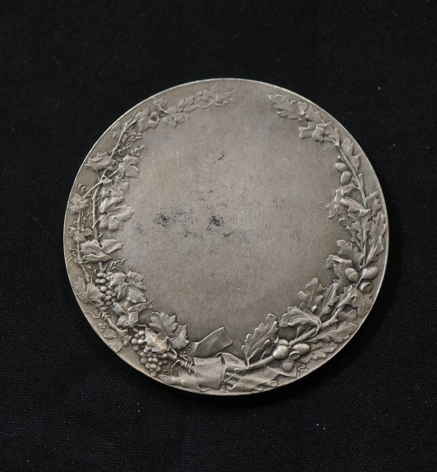 甄臻铺-世界币章拍卖（第58期），送拍享返佣金等优惠多多 名家名作皮列 法国农业部颁发大银章，62.9g，50.2mm，丰饶角1银标 法国农业题材