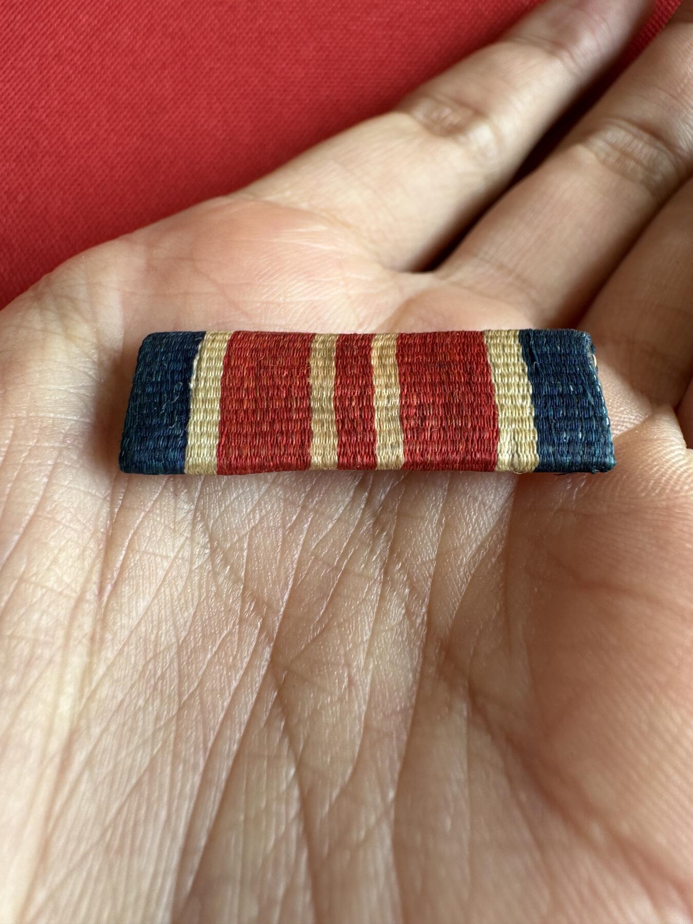 五哥徽章群   2号周四晚上八点4群联拍 略章