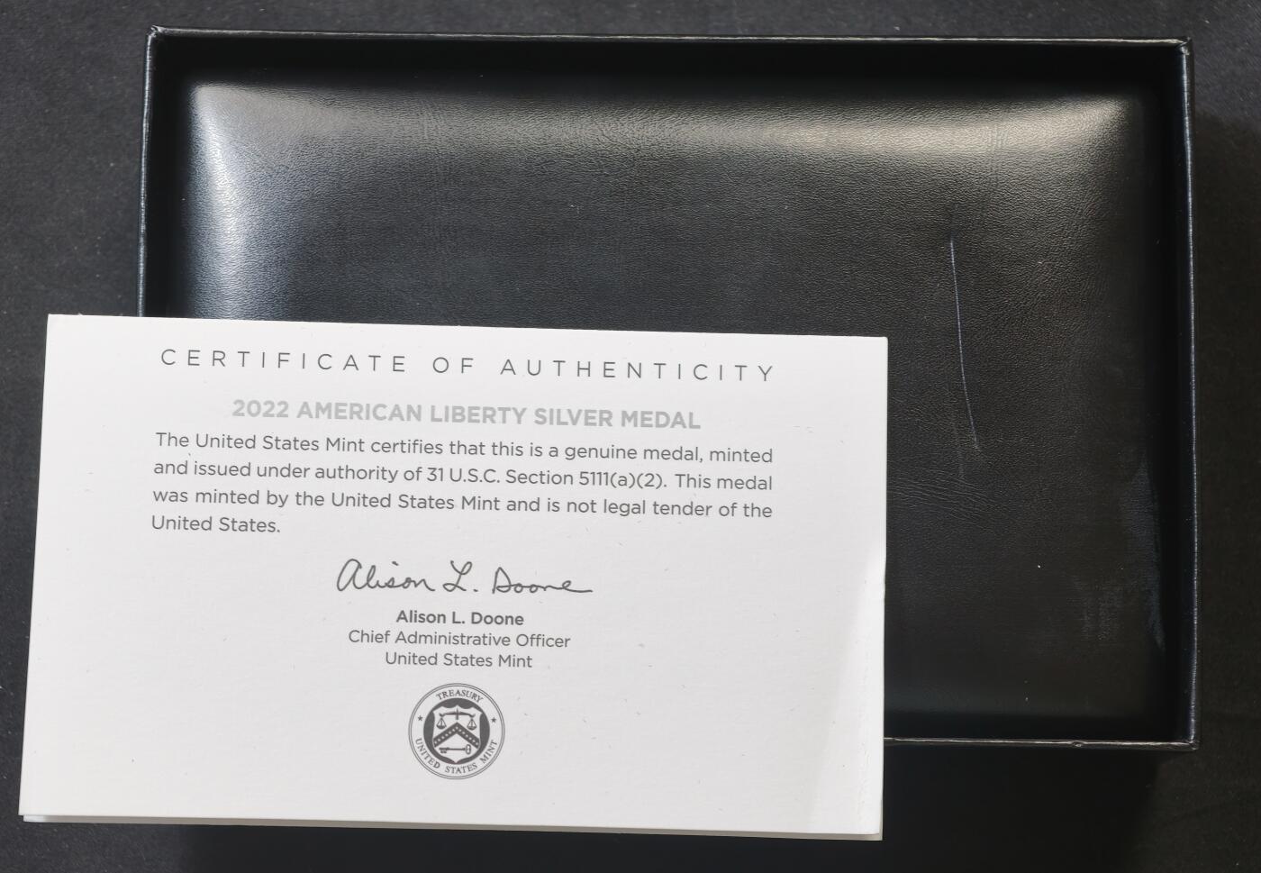 甄臻铺-世界币章拍卖（第58期），送拍享返佣金等优惠多多 2022 美国自由银章 1盎司纯银 Liberty Silver Medal 发行量7.5万枚 原盒证