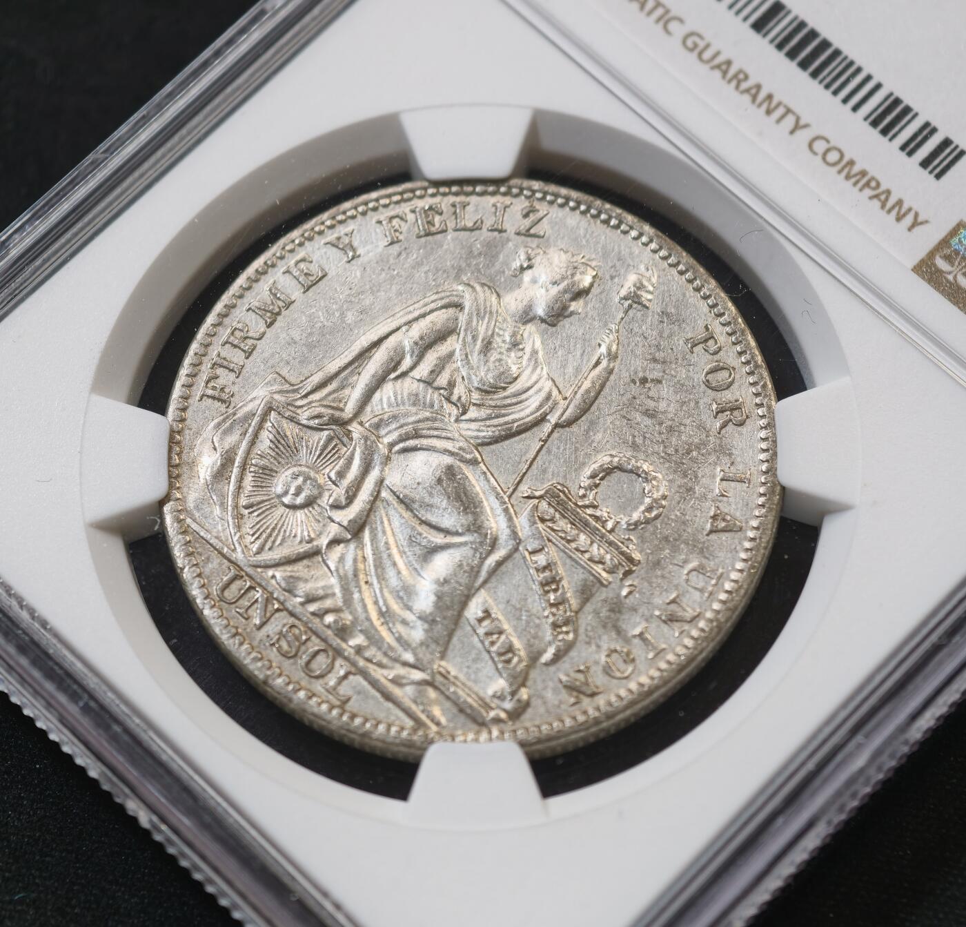 甄臻铺-世界币章拍卖（第58期），送拍享返佣金等优惠多多 NGC-AUD 秘鲁 1930年 女神1索尔银币