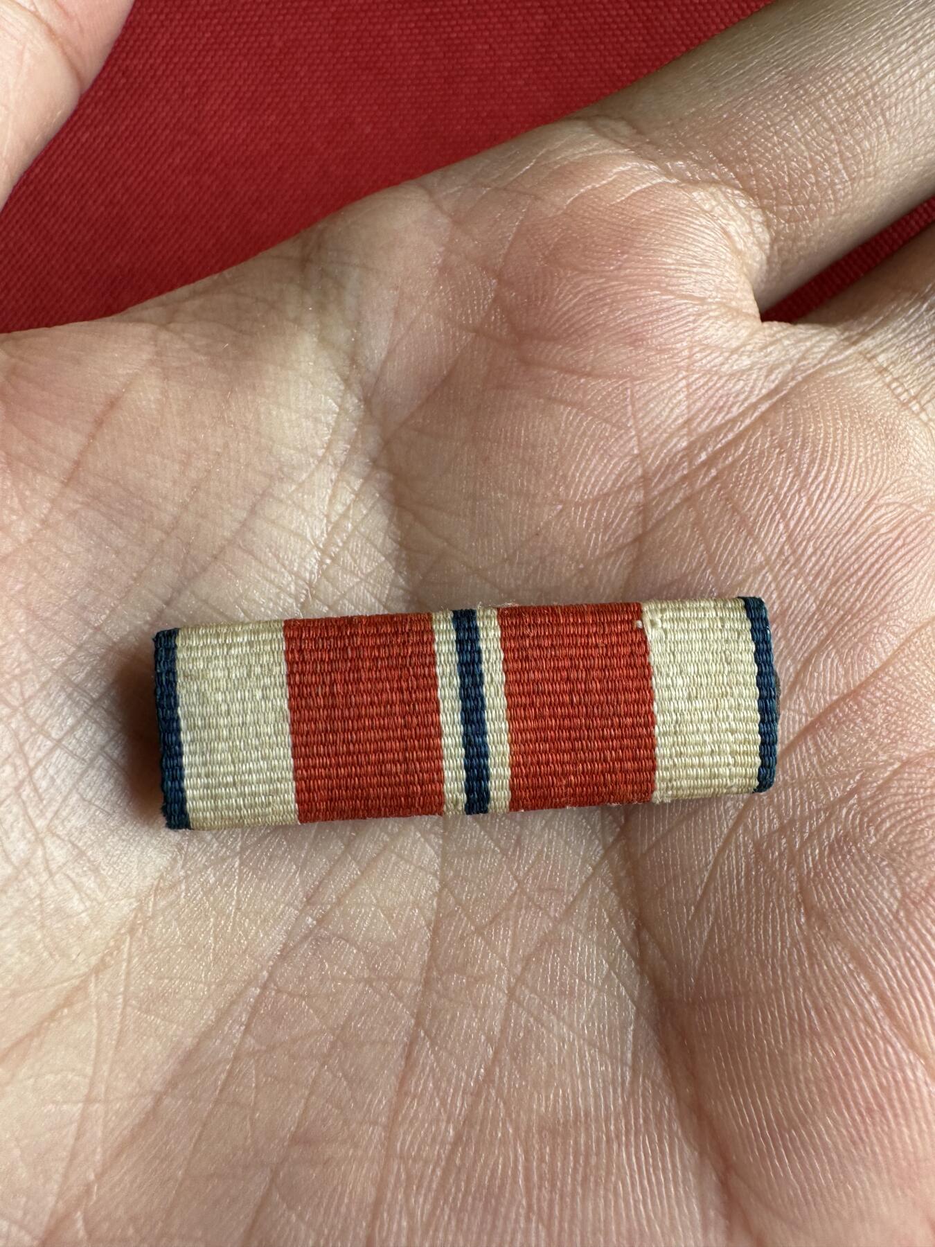 五哥徽章群   2号周四晚上八点4群联拍 略章